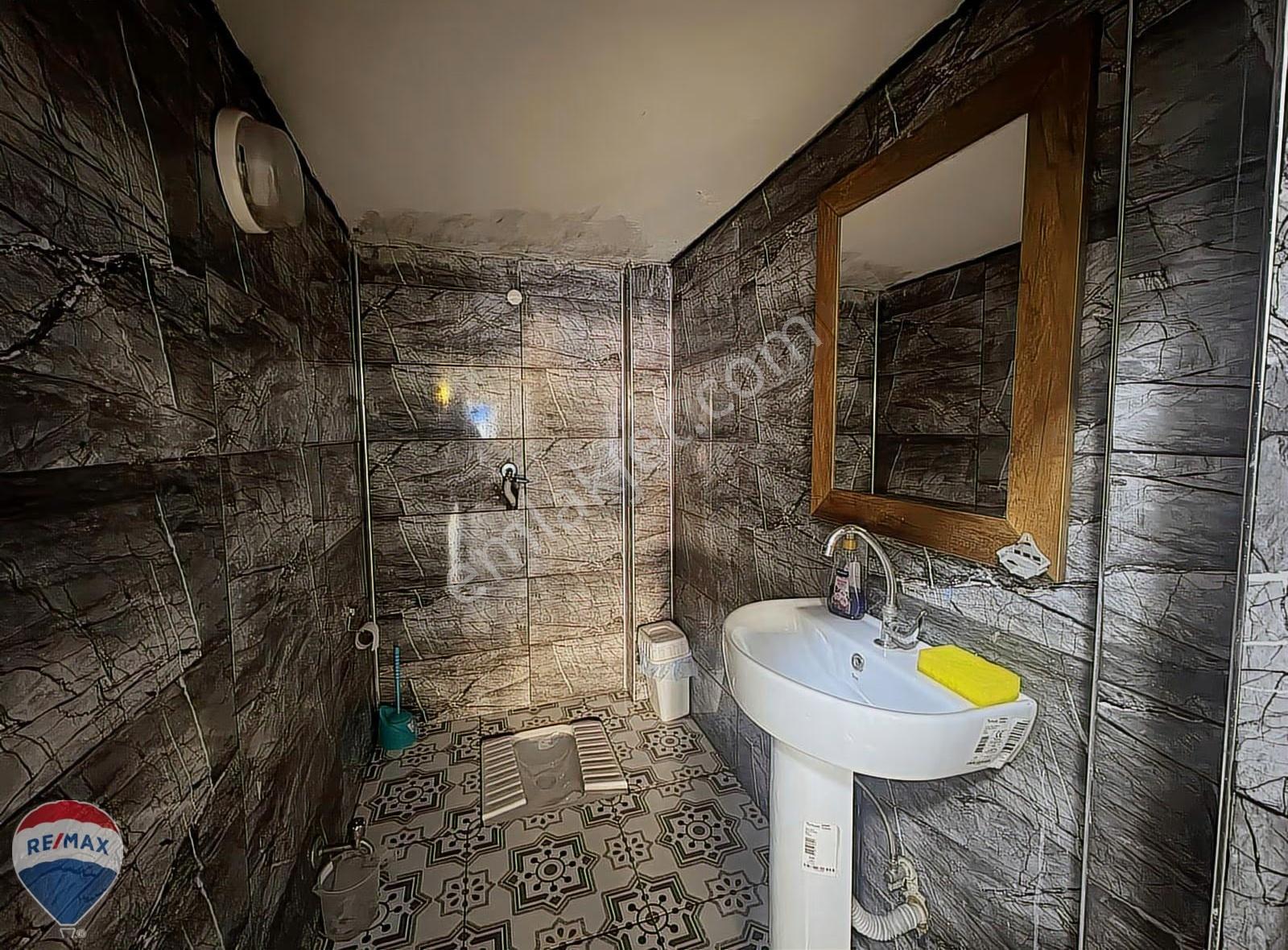 Remax Mavi'den Artvin Sanayisin'de Tabele Değeri Yüksek Dükkan - Görsel 6