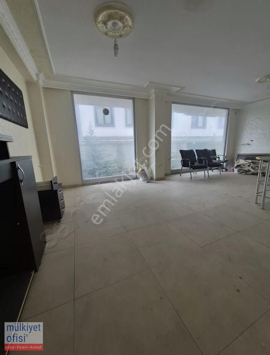 Samandıra'da Km Tapulu Özel Projelere Komşu 180m2 Fırsat Dükkan! - Görsel 11