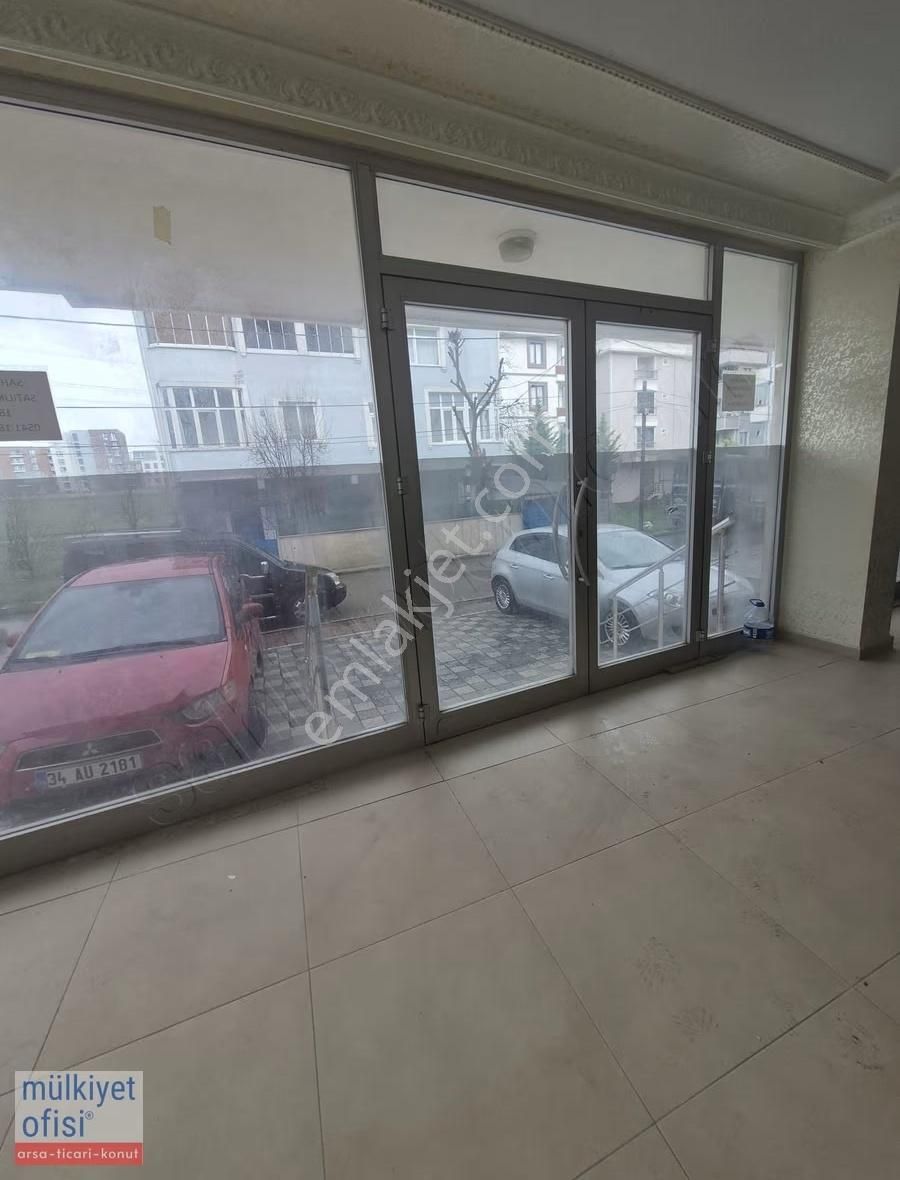 Samandıra'da Km Tapulu Özel Projelere Komşu 180m2 Fırsat Dükkan! - Görsel 2