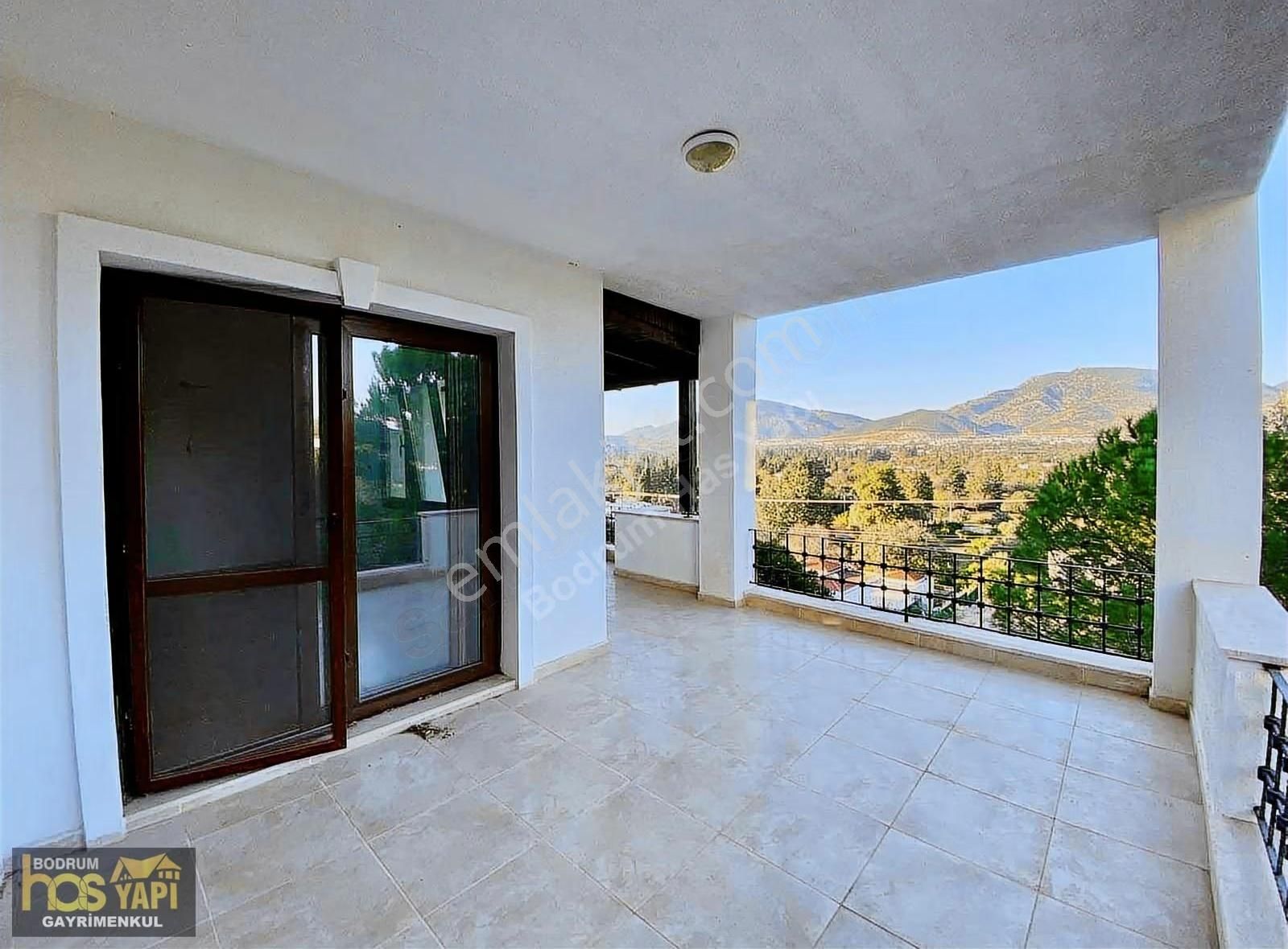 Bodrum Bitez'de Kiralık Üst Kat 2+1 Daire