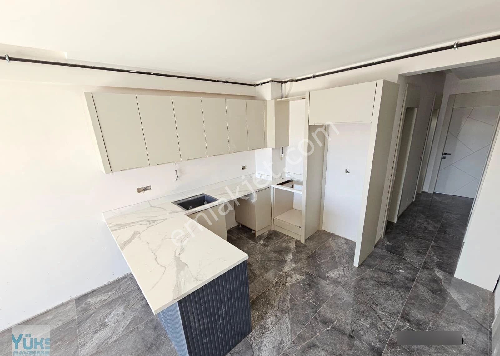 Denizli Çakmak Mahallesinde Önü Açık Satılık 2+1 Suit Daireler - Görsel 4