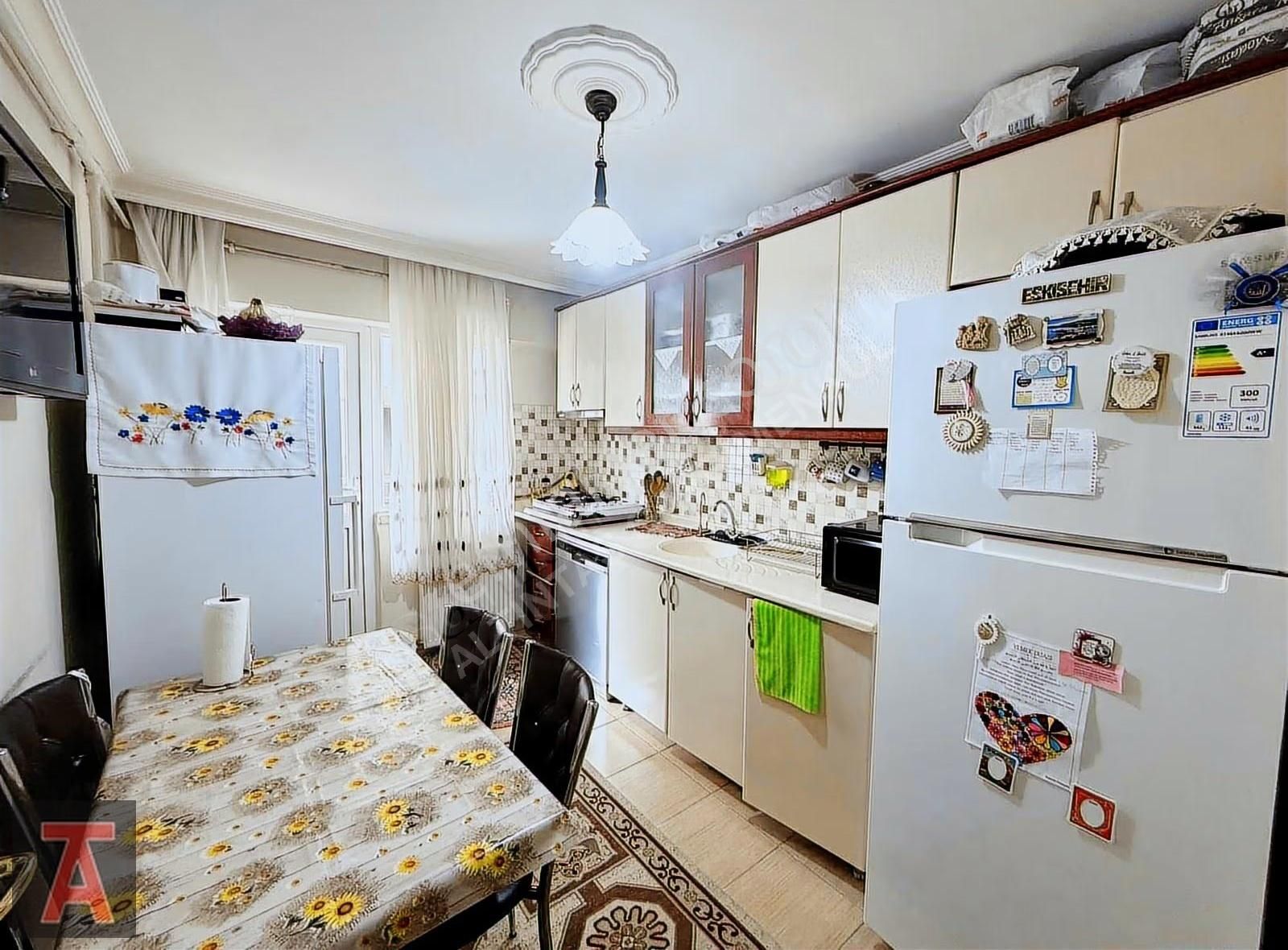 Piyade Mah'de Cadde Üzeri Kat Konumunda Kök Tapu 3+1 Daire - Görsel 2