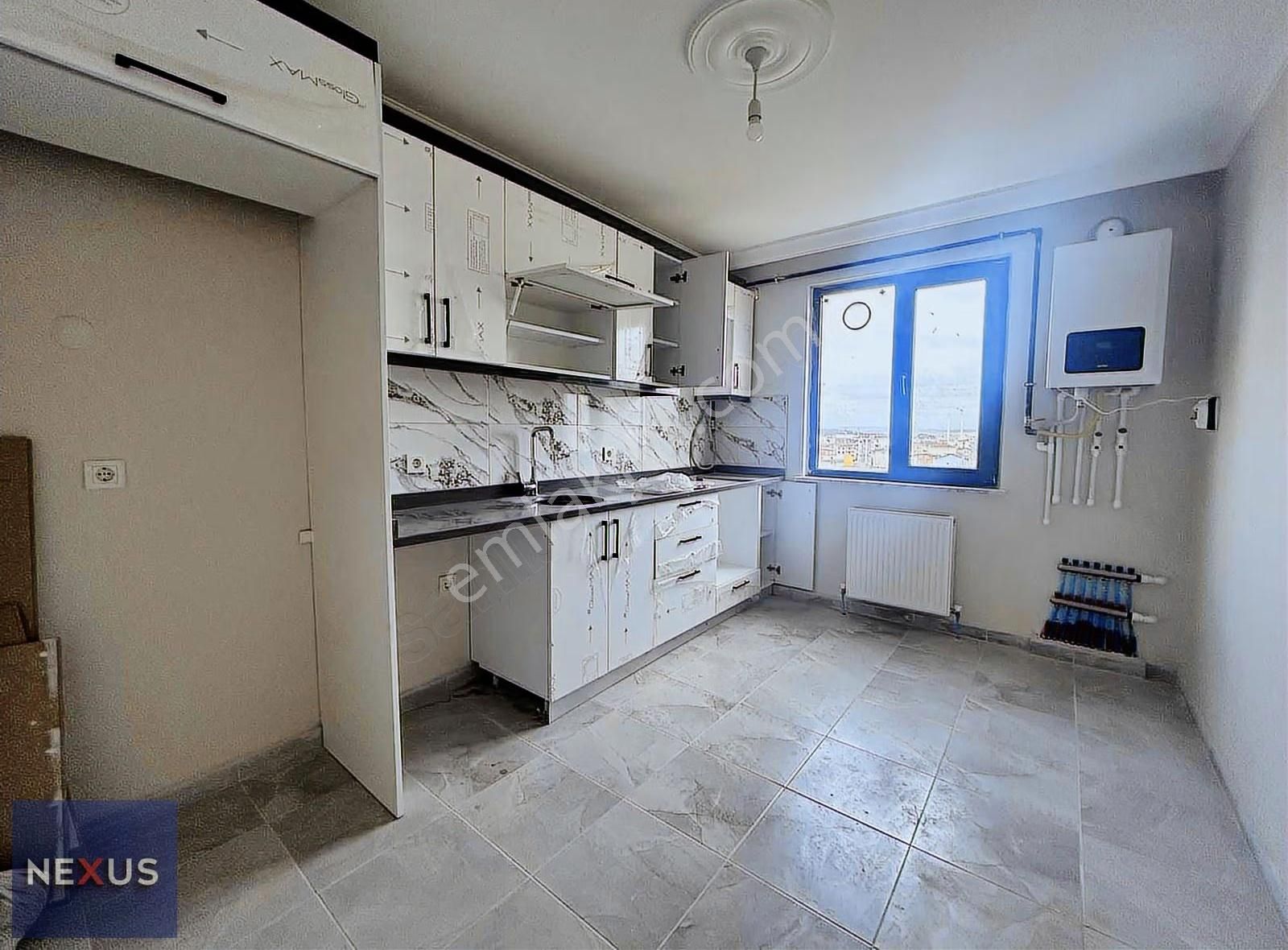 Sultanbeyli Orhangazi Mahallesin'de Kiralık 2+1 Daire - Görsel 12