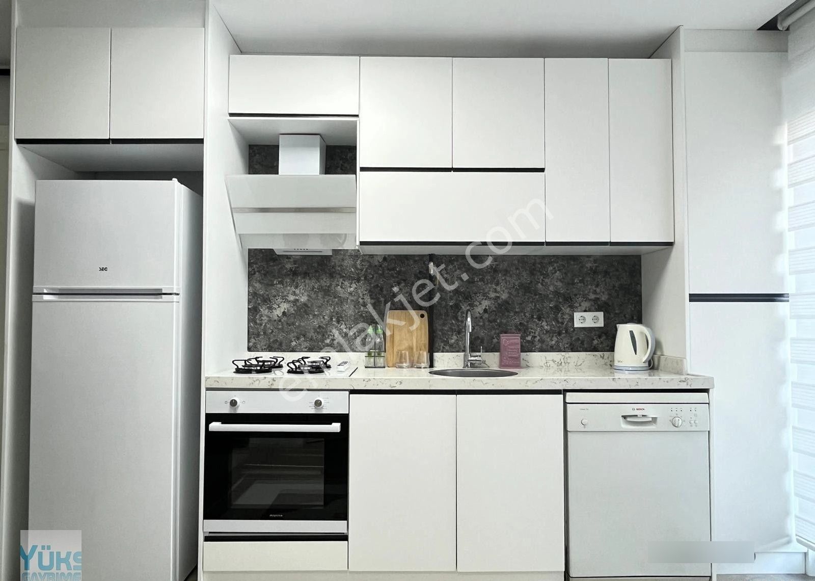 Denizli Selçukbey De Tank Meydanına Yakın Eşyalı Kendine Ait Özel Bahçeli 2+1 Satılık Suit Daire - Görsel 12