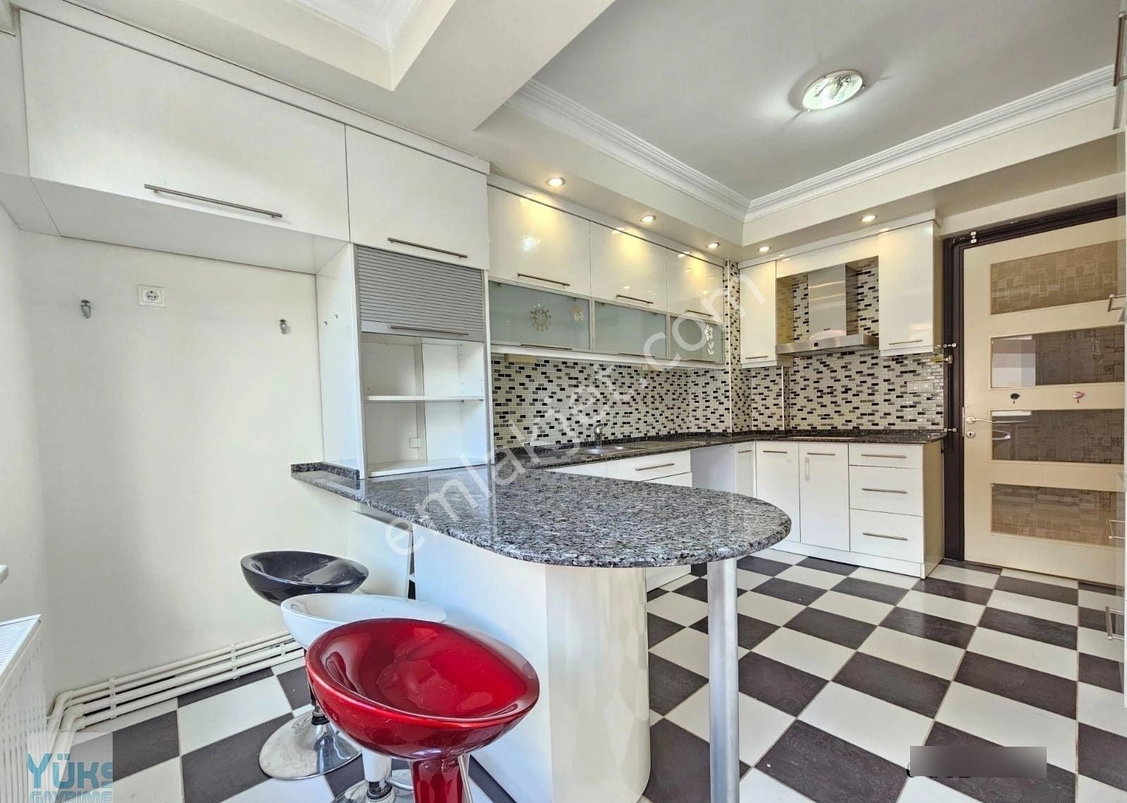 Denizli Selçukbey De Harika Konumda 3+1 170 M2 Site İçinde Kaçırılmayacak Fiyata Satılık Daire