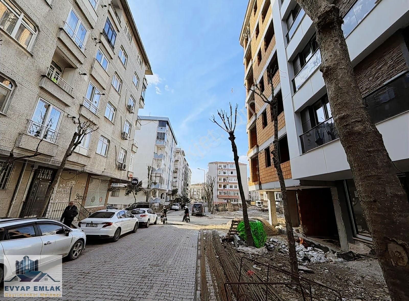Ev-yap'tan Bahçelievler Ulubatlıhasan Cad. Sıfır Bina - Görsel 3