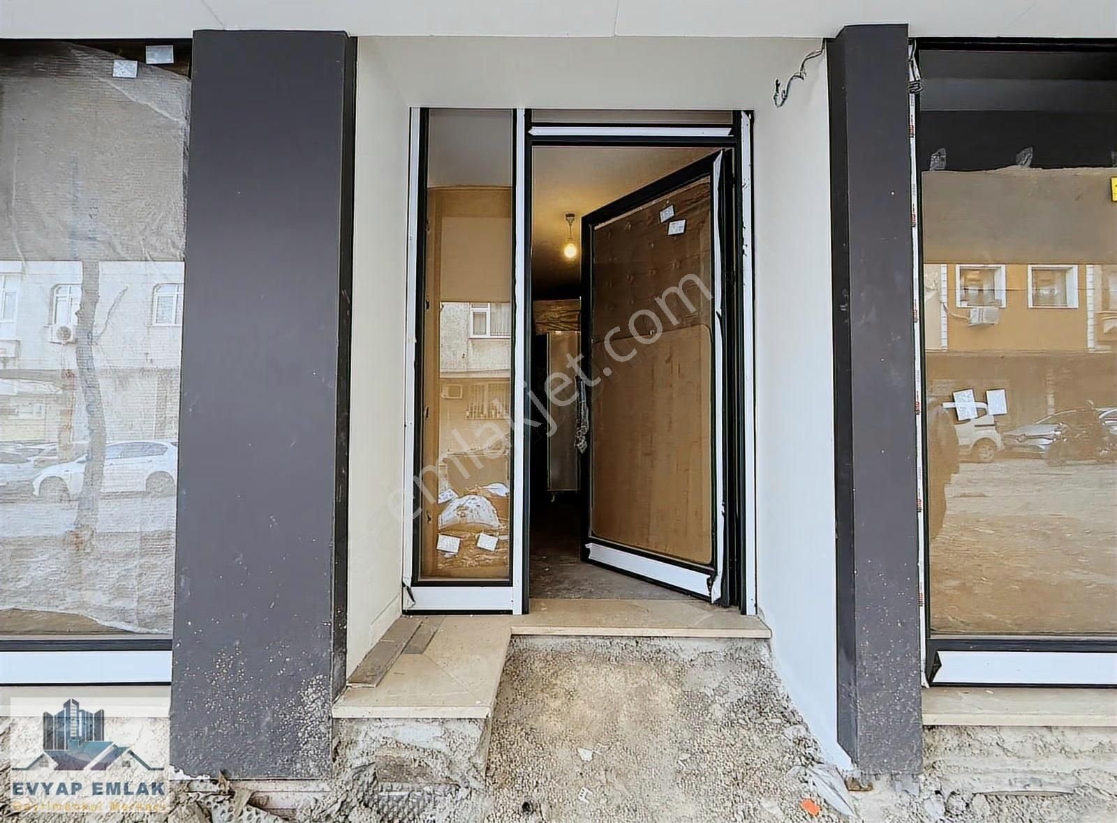 Ev-yap'tan Bahçelievler Ulubatlıhasan Cad. Sıfır Bina