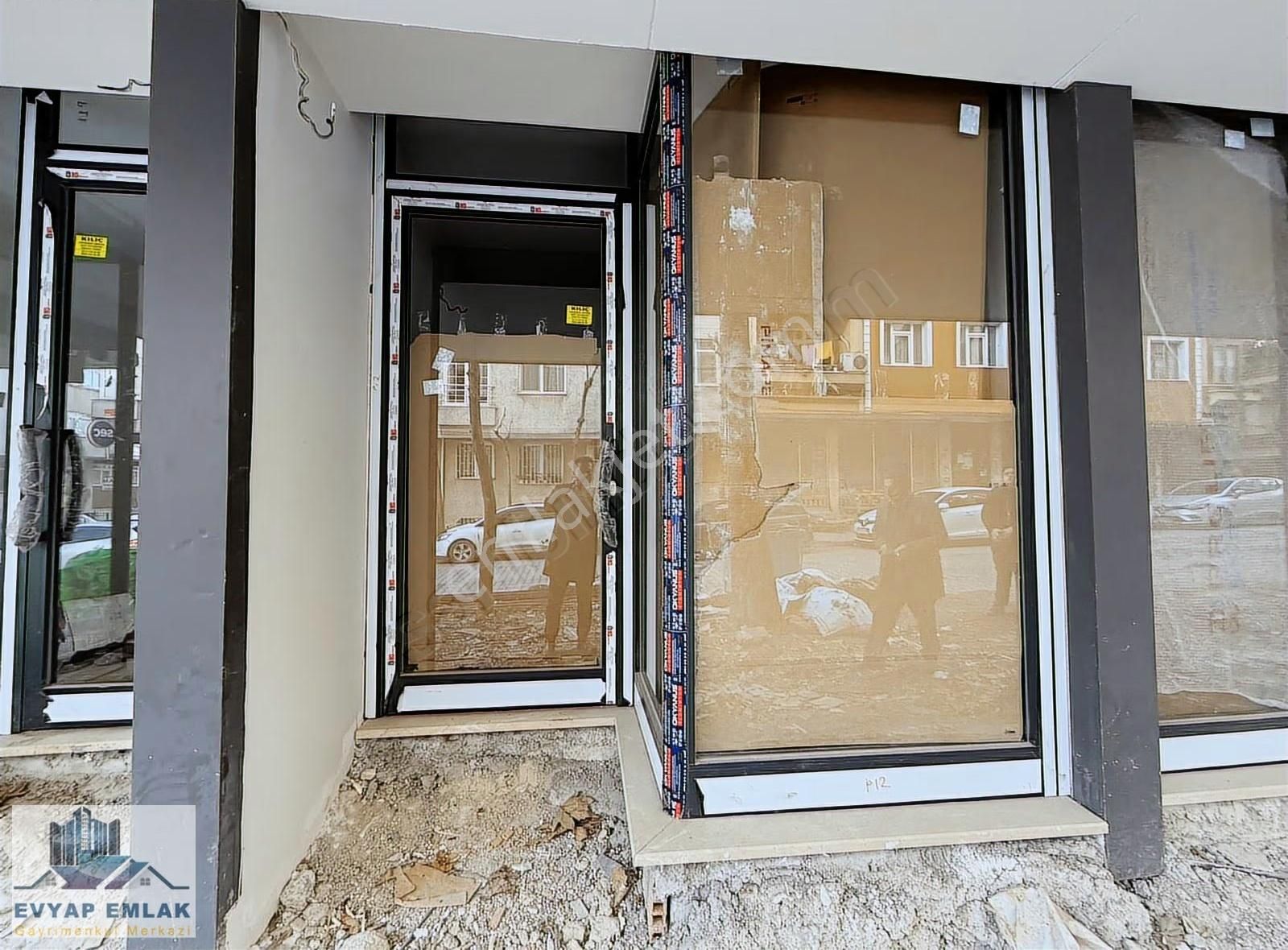 Ev-yaptan Bahçelievler Ulubatlı Hasan Caddesi Mevki Sıfır Depolu