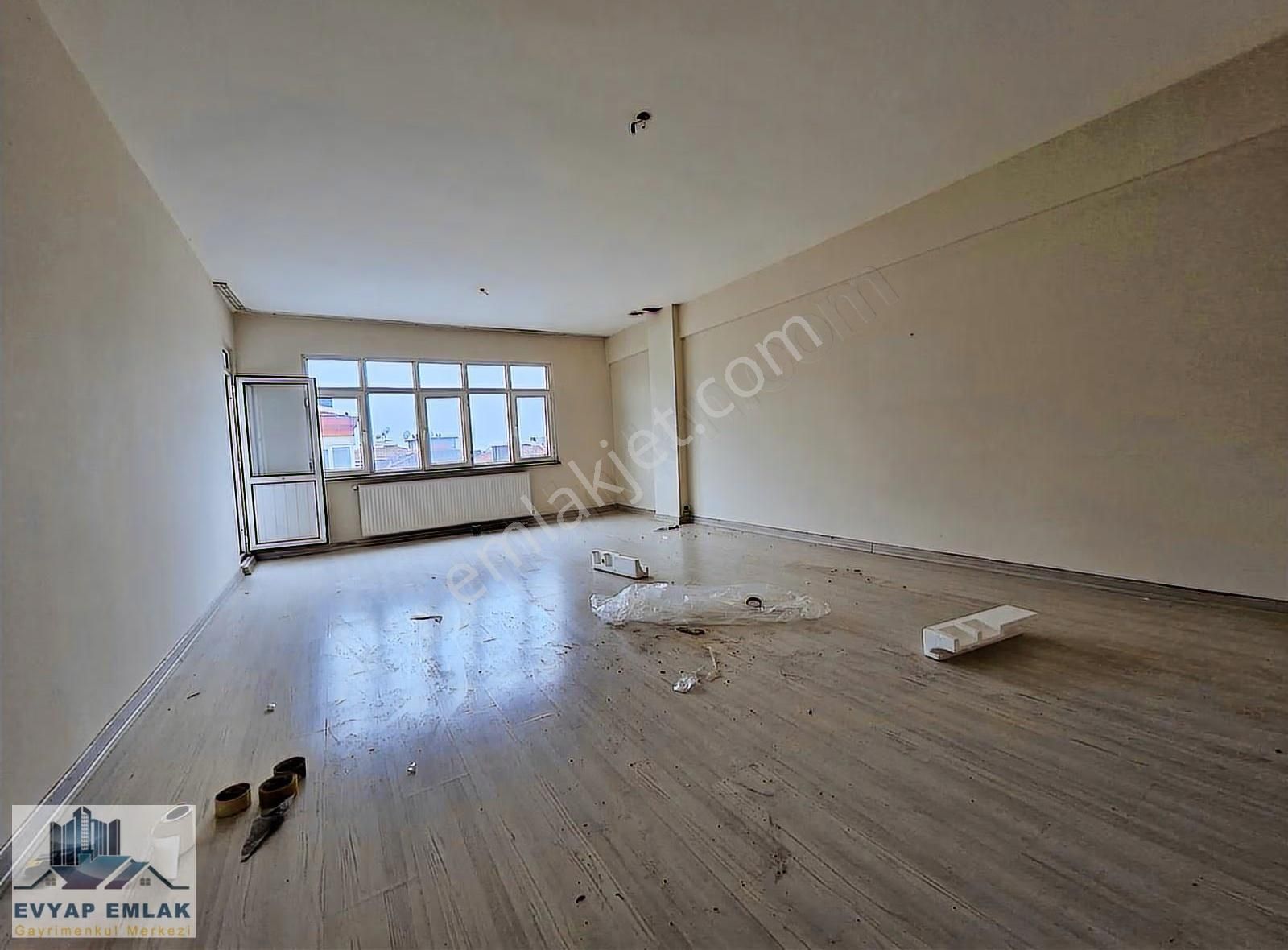 Ev-yap'tan Yayla Çamlık Caddesi Civarı 138m2 3+1 Geniş Daire