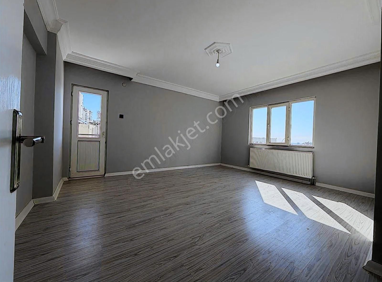 T.özal Bulv Metro Durağı Civarı 3+1 K.m Doğalgazlı - Görsel 2