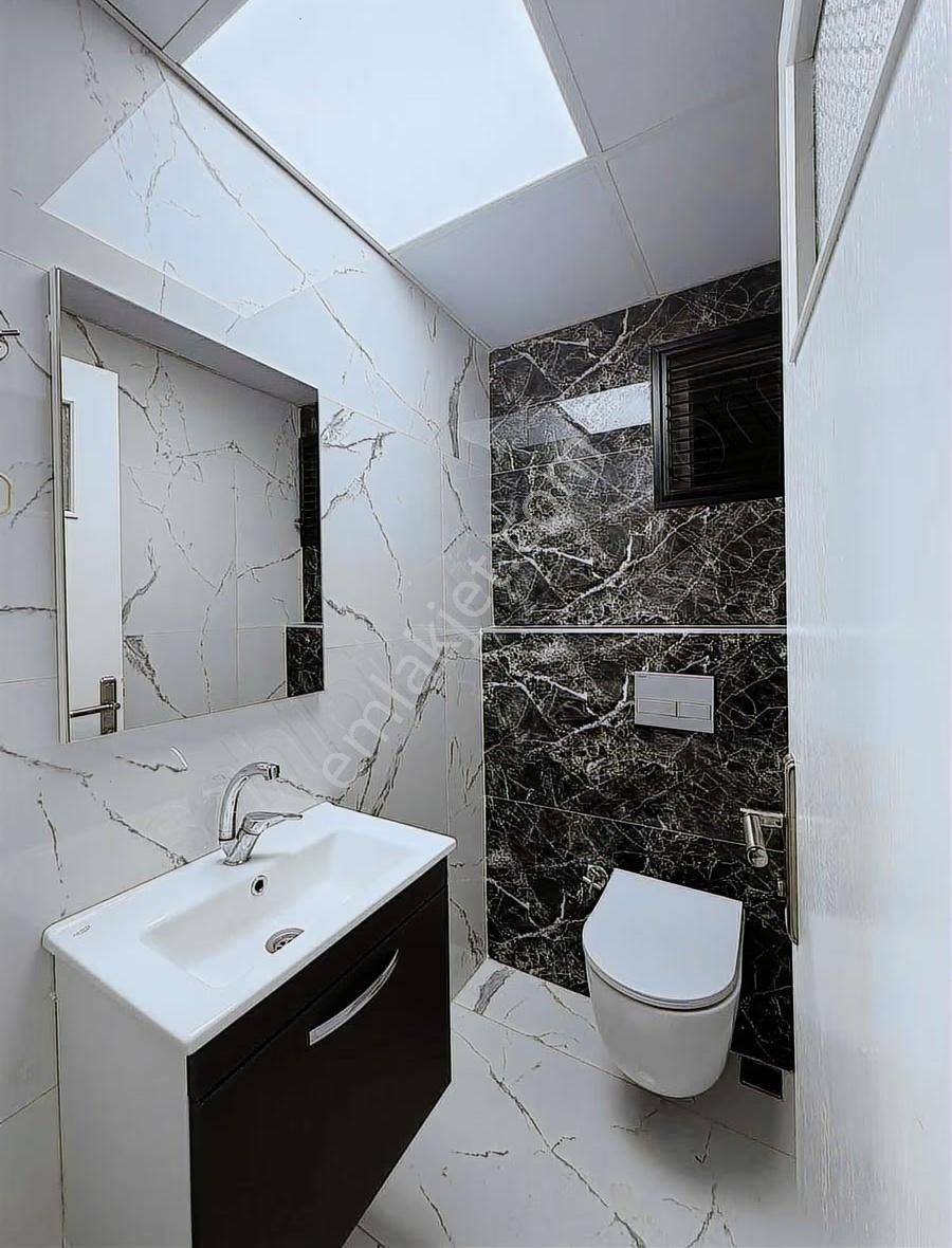 T.özal Bulv Metro Durağı Civarı 3+1 K.m Doğalgazlı - Görsel 14