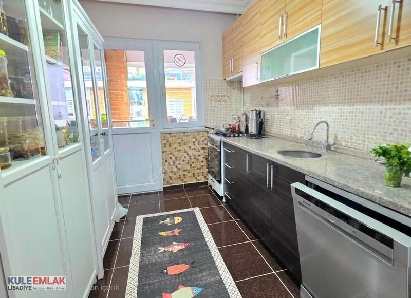 Panoramik Manzara 210m2 Büyüklüğüyle 5+2 Çok Kullanışlı 2 Daire - Görsel 3