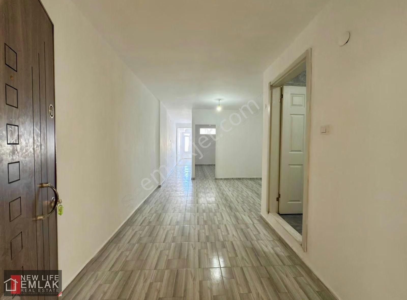 Kuşadası Çevreyolunda Kiralık 1+1 Daire / İşyeri - Görsel 13