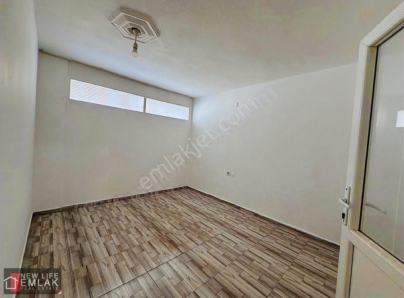 Kuşadası Çevreyolunda Kiralık 1+1 Daire / İşyeri - Görsel 3