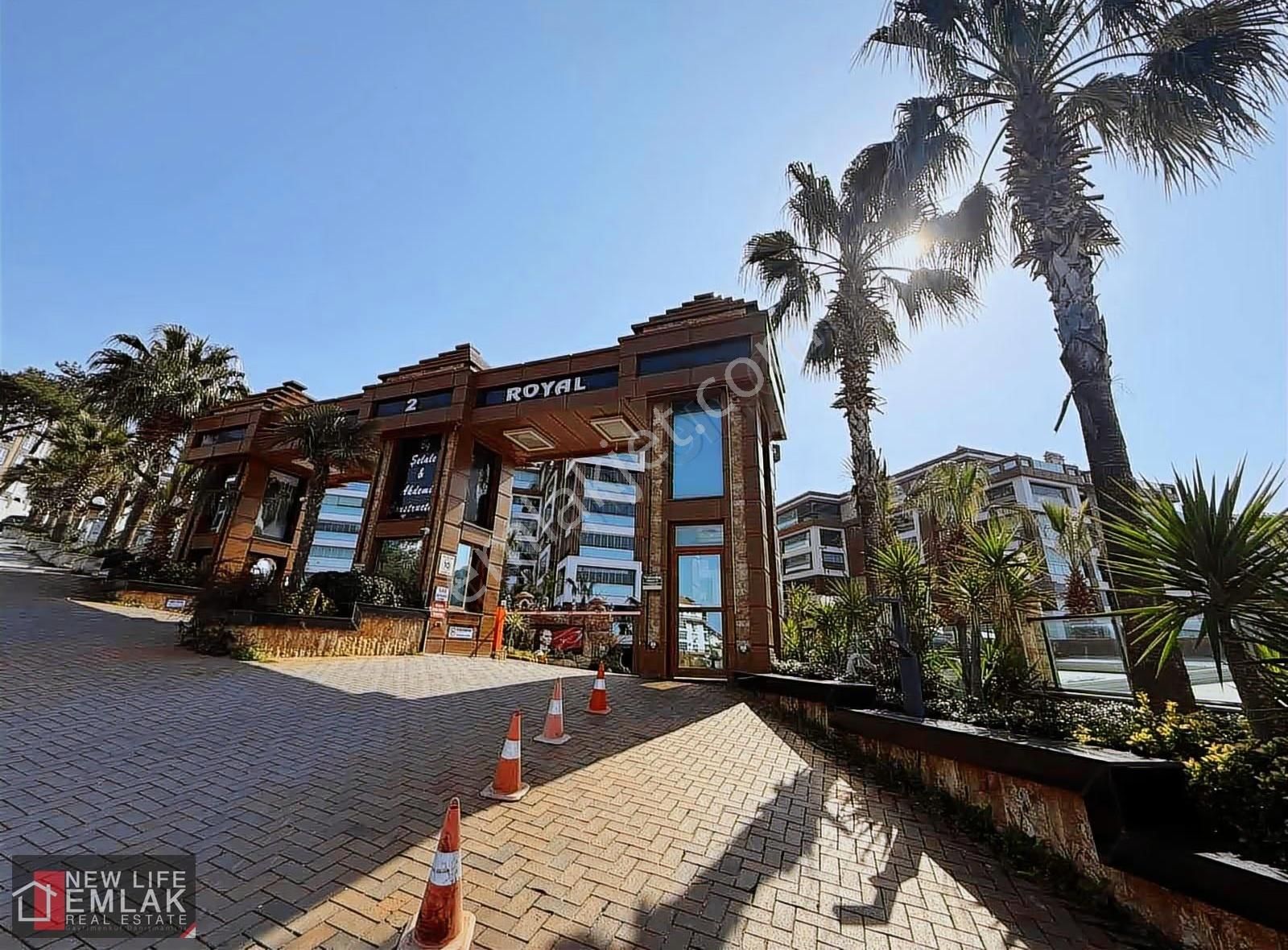 Kuşadası Trend Royalde Devamlı Kiralık 3+1 Daire - Görsel 34