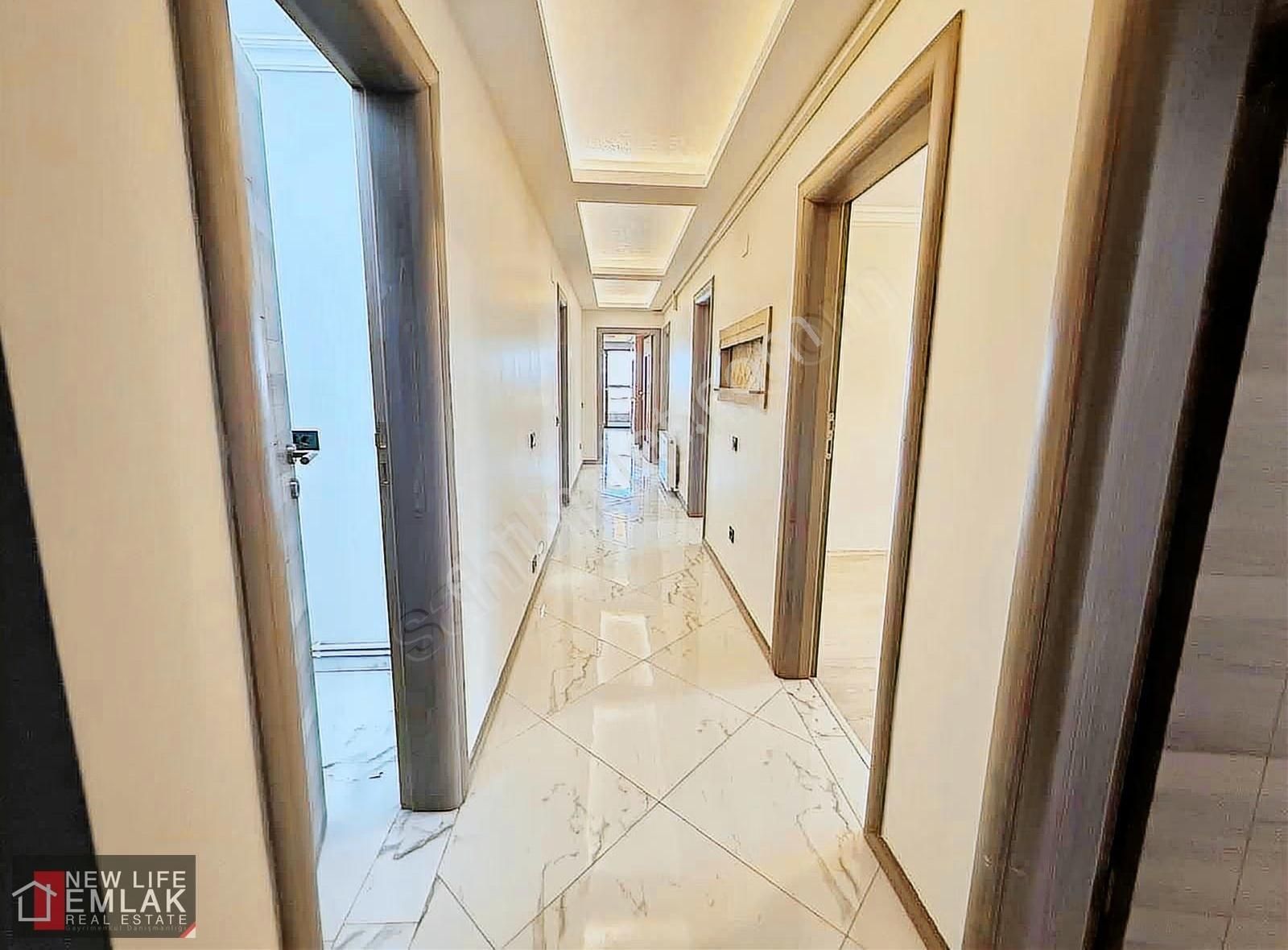 Kuşadası Trend Royalde Devamlı Kiralık 3+1 Daire - Görsel 23