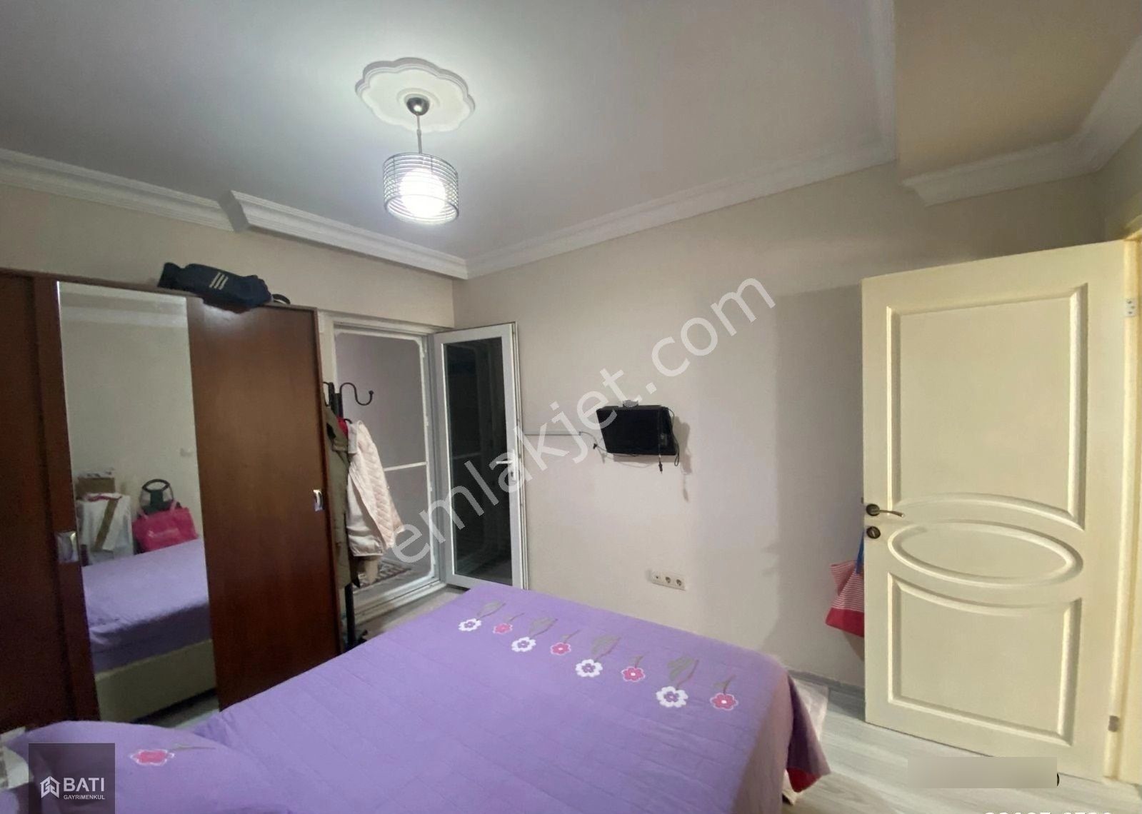 Havuzlu Site İçinde Satılık 1+1 Eşyalı Daire - Görsel 2