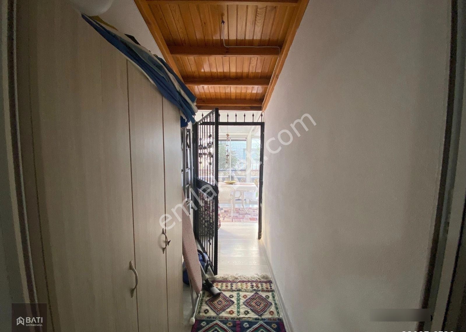 Havuzlu Site İçinde Satılık 1+1 Eşyalı Daire - Görsel 11