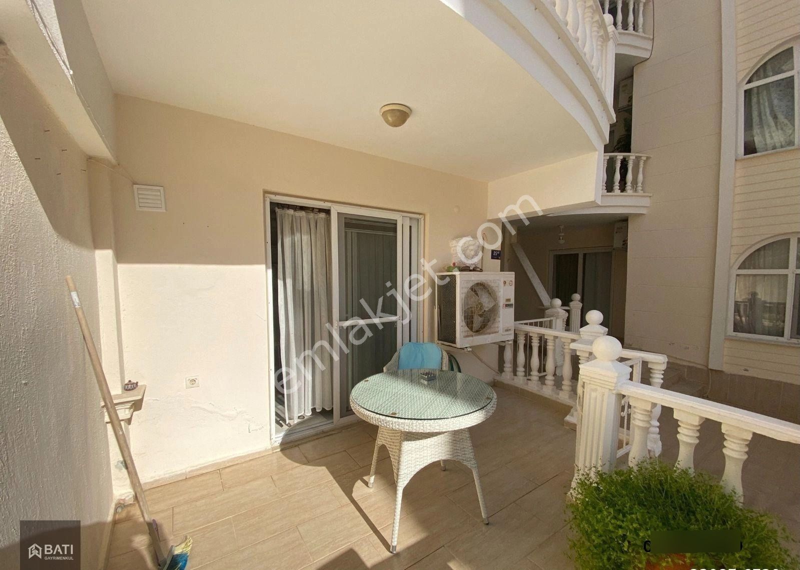 Havuzlu Site İçinde Satılık 1+1 Eşyalı Daire - Görsel 21