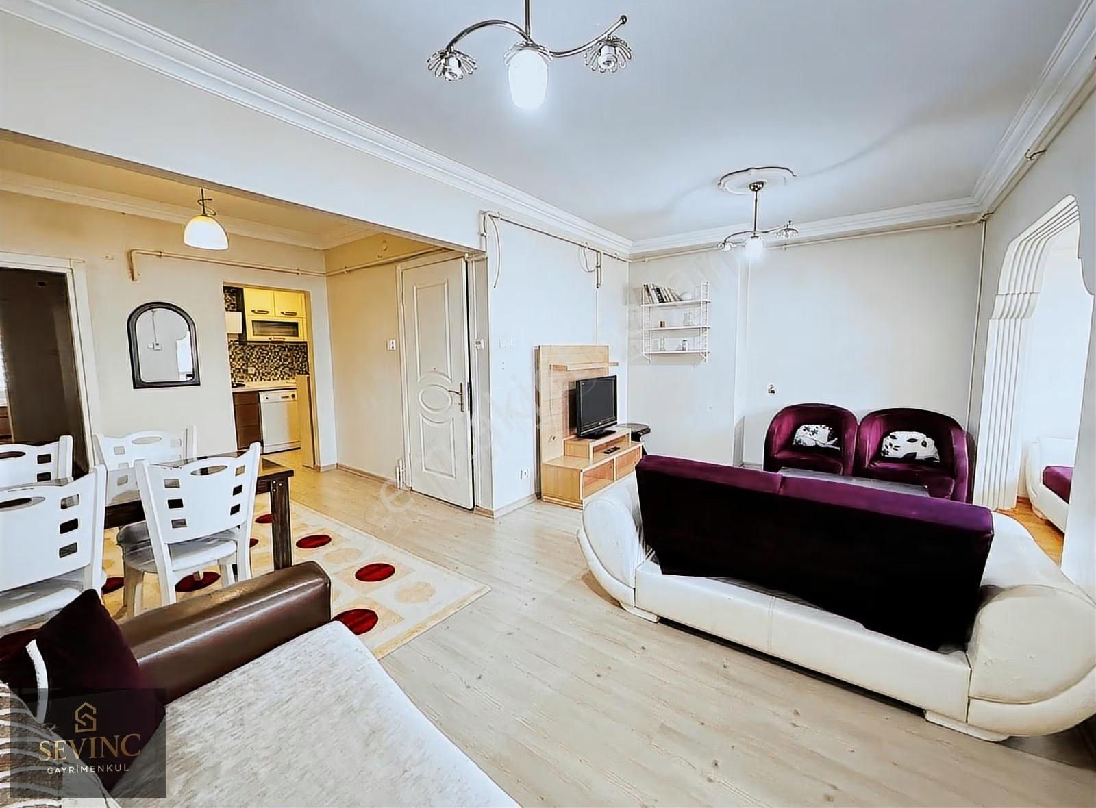 Sevinç'ten Şehrin Merkezinde Geniş Ferah Eşyalı Satılık2+1 Daire