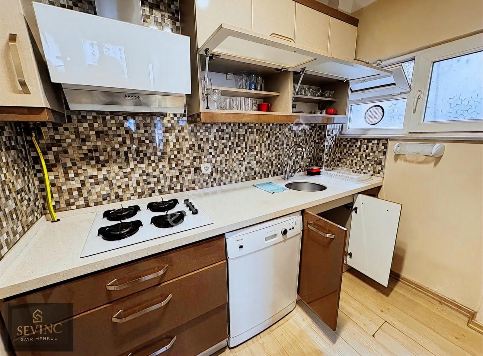 Sevinç'ten Şehrin Merkezinde Geniş Ferah Eşyalı Satılık2+1 Daire - Görsel 5