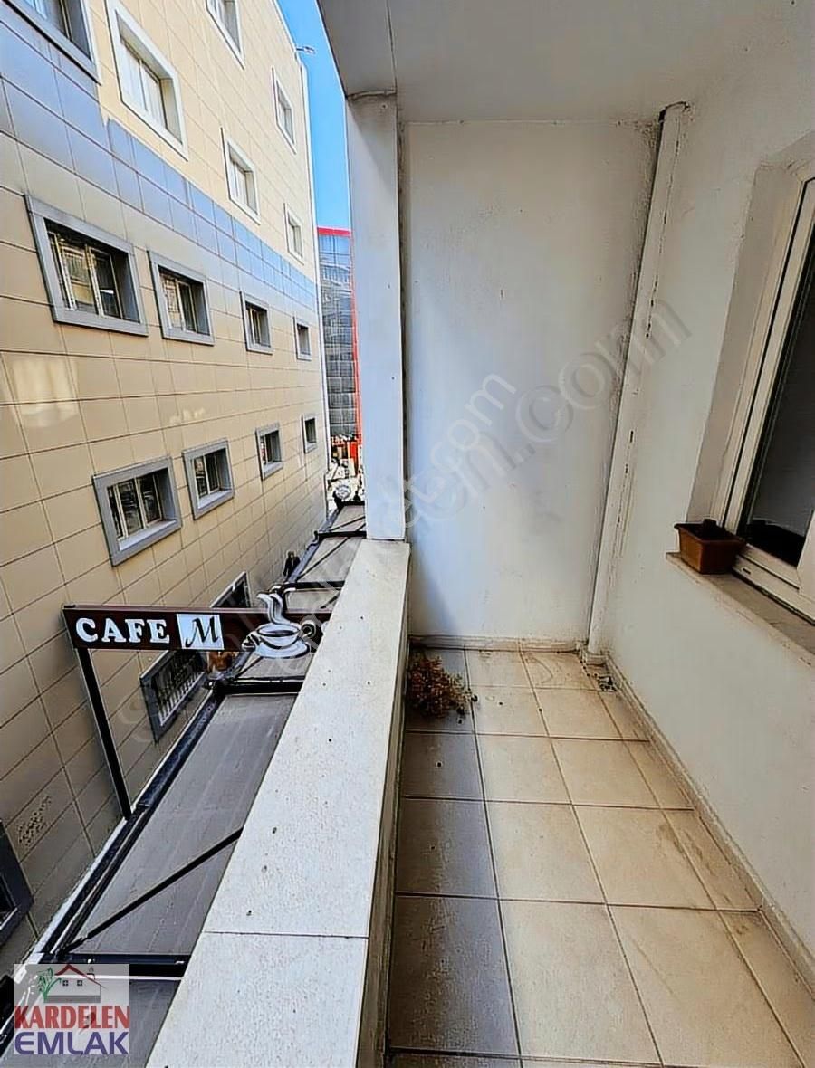 Soma Kardelen Emlak'tan Atatürk Caddesinde 3+1 Satılık Daire... - Görsel 12