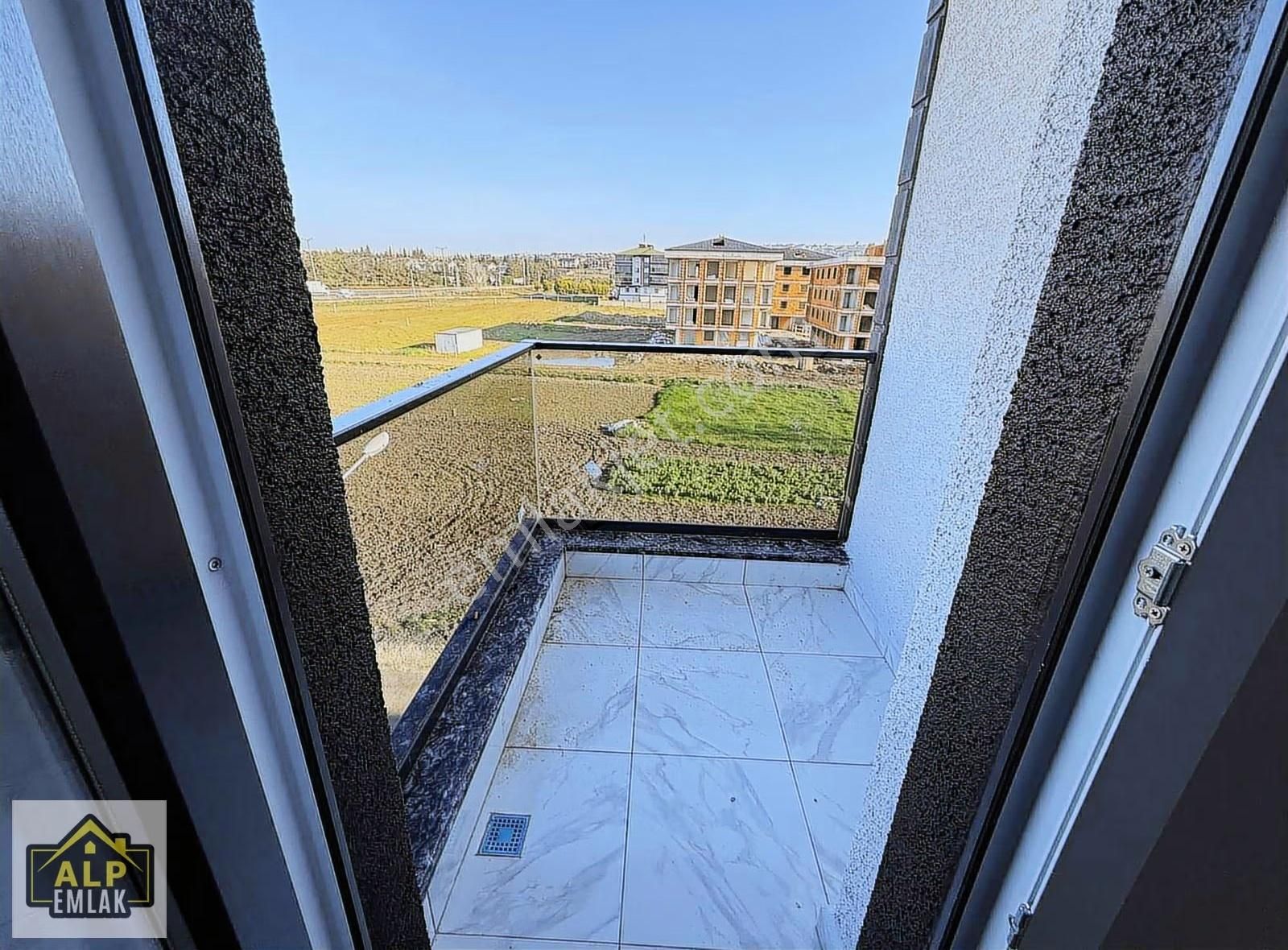 Alp Emlaktan 3+1 Ultra Lüks Kiralık Yeni Daire - Görsel 23