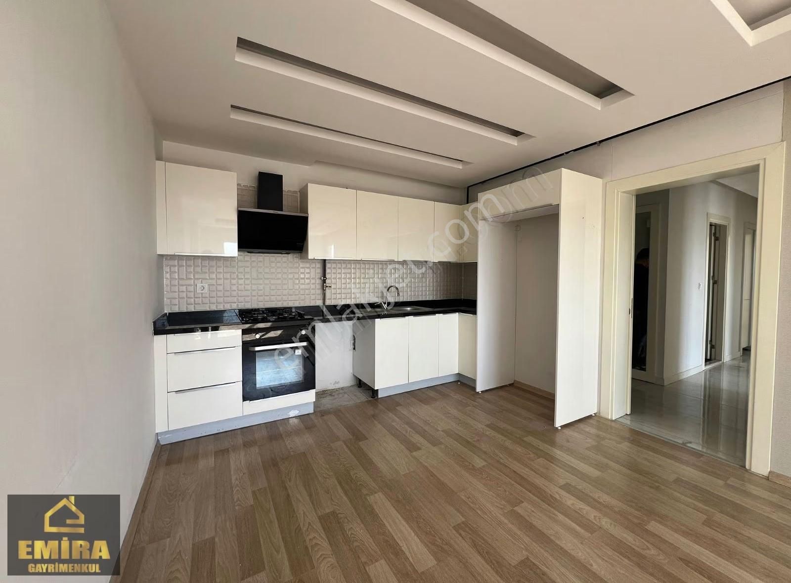 M1 Real Karşısı Ultra Lüxs Site De 3+1 Giyinme Odalı Satılık