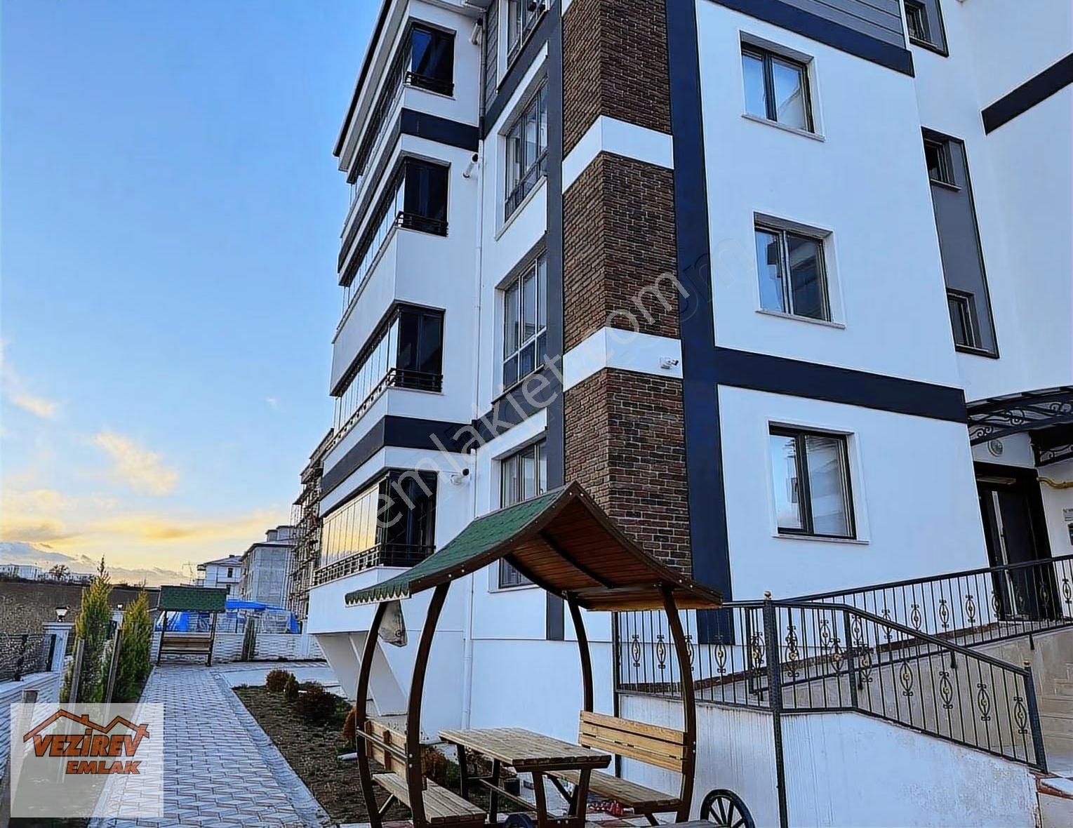 Vezirev Emlak Tan Taşkale Mh Şehr-i Vezir Konakları 2+1 Arakat - Görsel 24