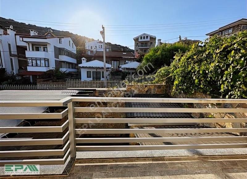 Epa Datçadan Merkezde Deniz Manzaralı Müstakil Havuzlu Villa - Görsel 15