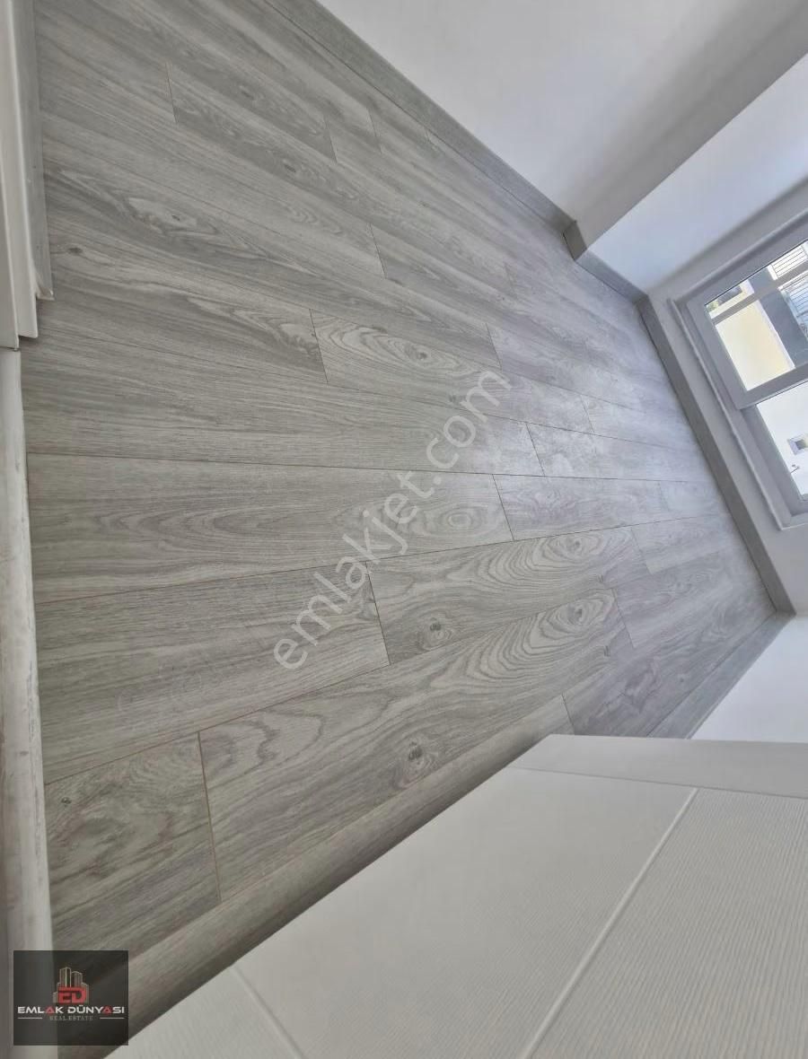 Emlak Dünyasından 2+1 Ayrı Mutfak Katta Fırsat Daire - Görsel 5