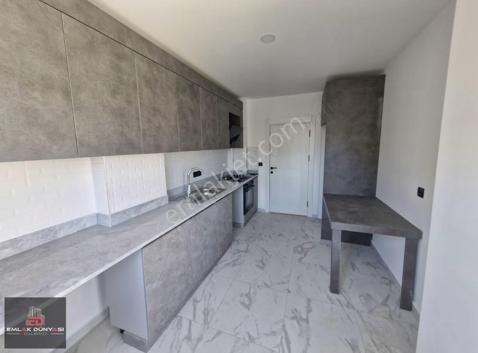Emlak Dünyasından Lüks 2+1 Sıfır Ayrı Mutfak Katta - Görsel 13