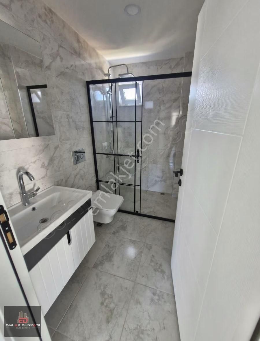 Emlak Dünyasından Lüks 2+1 Sıfır Ayrı Mutfak Katta