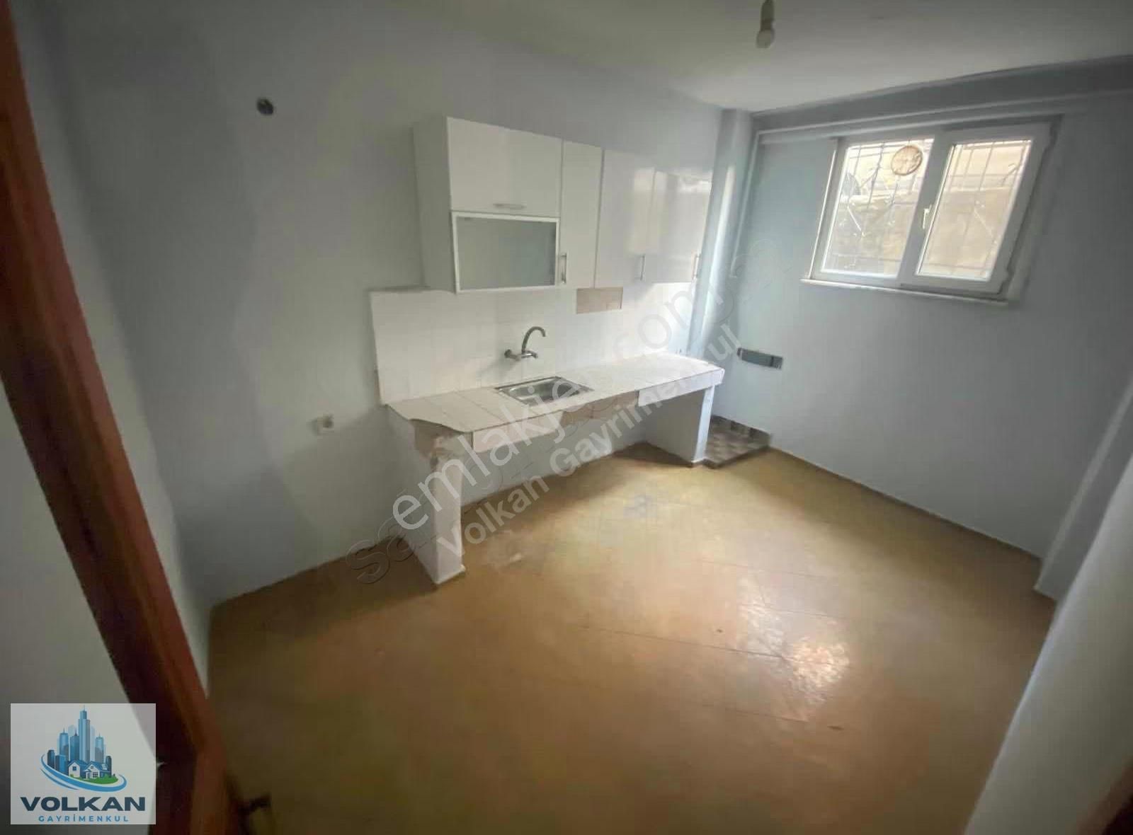 50 Yıl Mah 2+1 85m2 Bahçe Katı Daire - Görsel 4