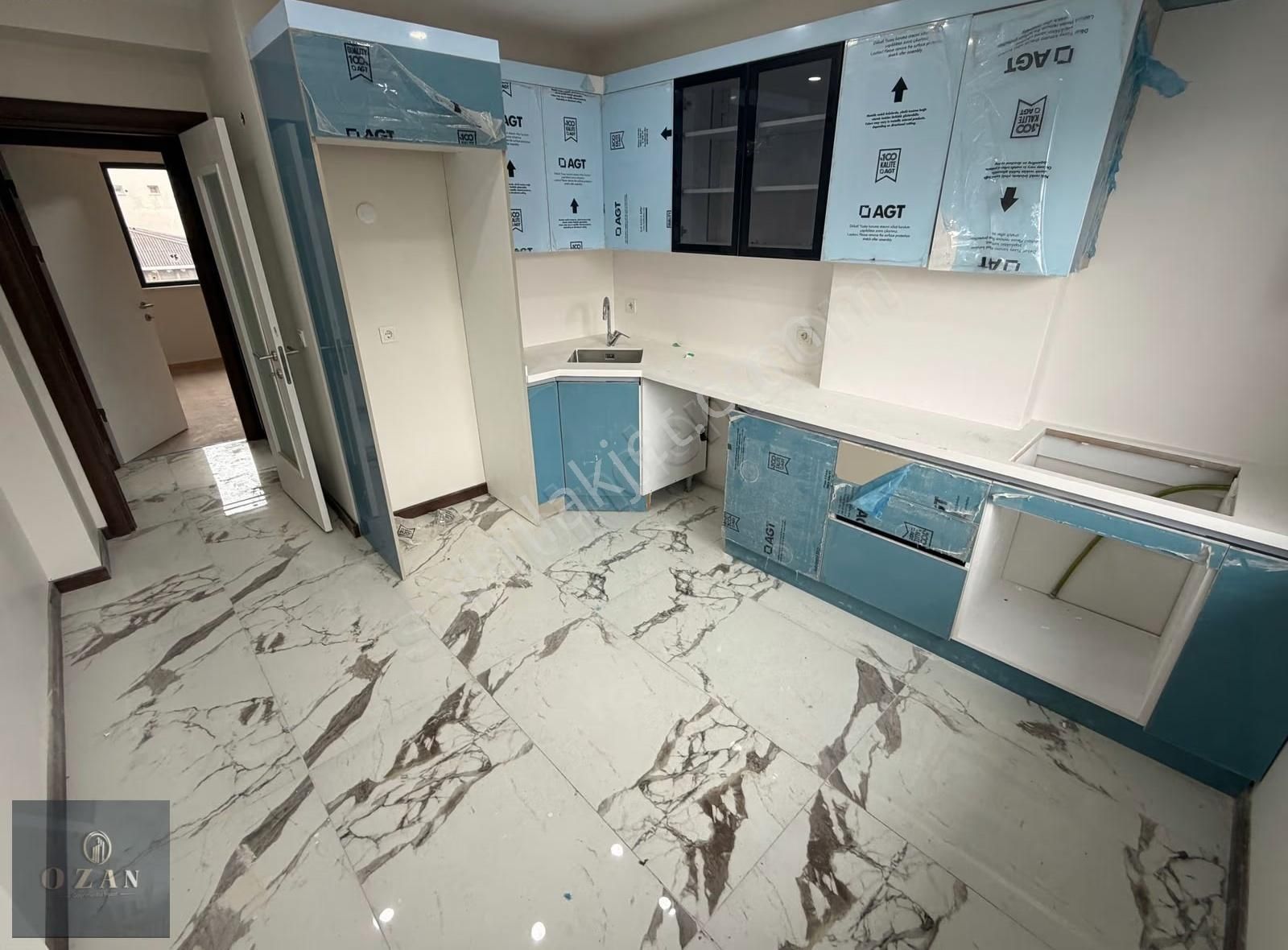 Ozan Emlaktan F.çakmakta 4+2 180m2 Sıfır Bubleks Daire