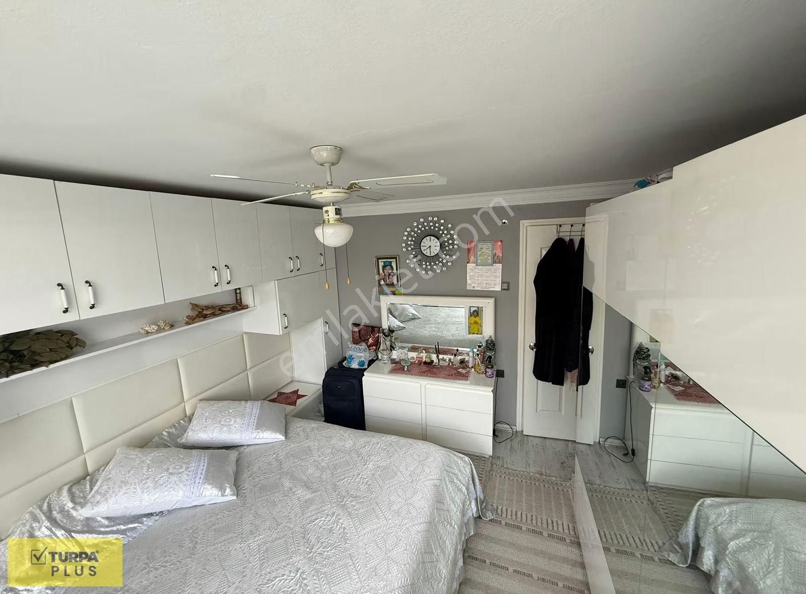 İnönü Caddesi Üzeri Asansörlü Satılık Eşyalı 3+1 Arakat Daire - Görsel 3