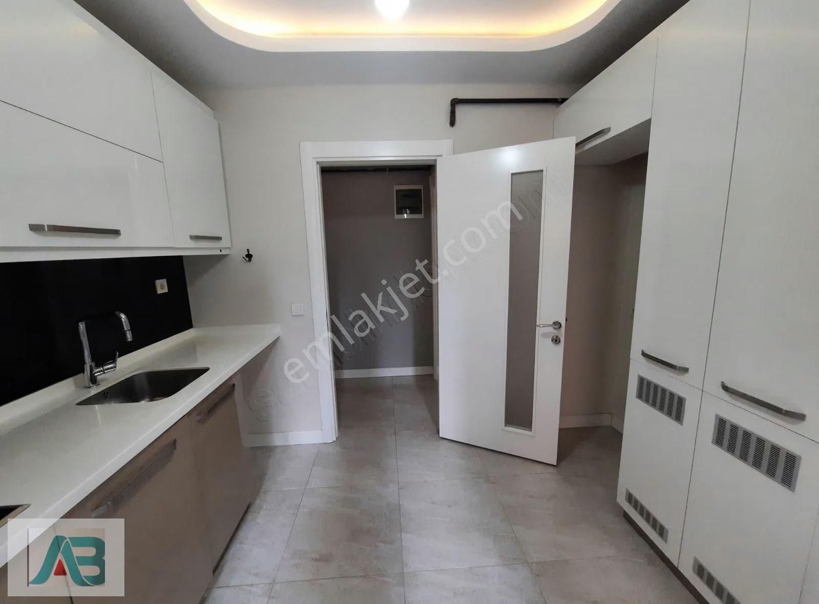 İstiklal Mahallesi Şehzade Evlerinde Kiralık Daire - Görsel 13