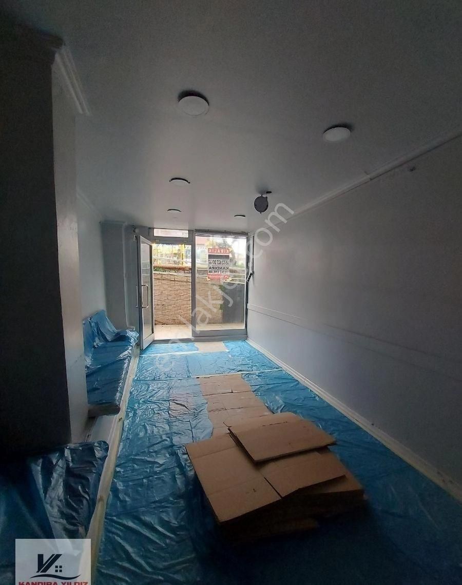 Üsküdar Cumhuriyette Kiralık: Stratejik Konumlu 15 M² Ofis ! - Görsel 2