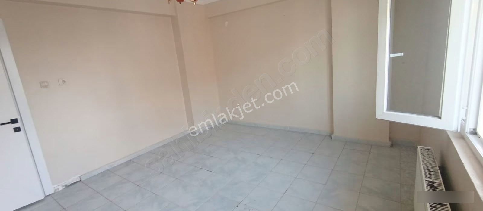 Karen'den Ceylan Avm Arkası Cami Yanı Satılk 3+1 Daire 3.000 Tl - Görsel 3