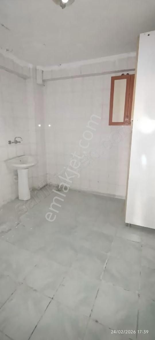 Karen'den Ceylan Avm Arkası Cami Yanı Satılk 3+1 Daire 3.000 Tl - Görsel 12