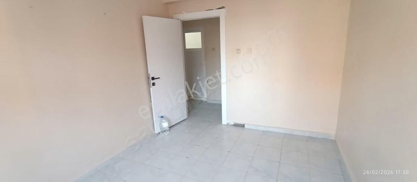 Karen'den Ceylan Avm Arkası Cami Yanı Satılk 3+1 Daire 3.000 Tl - Görsel 4