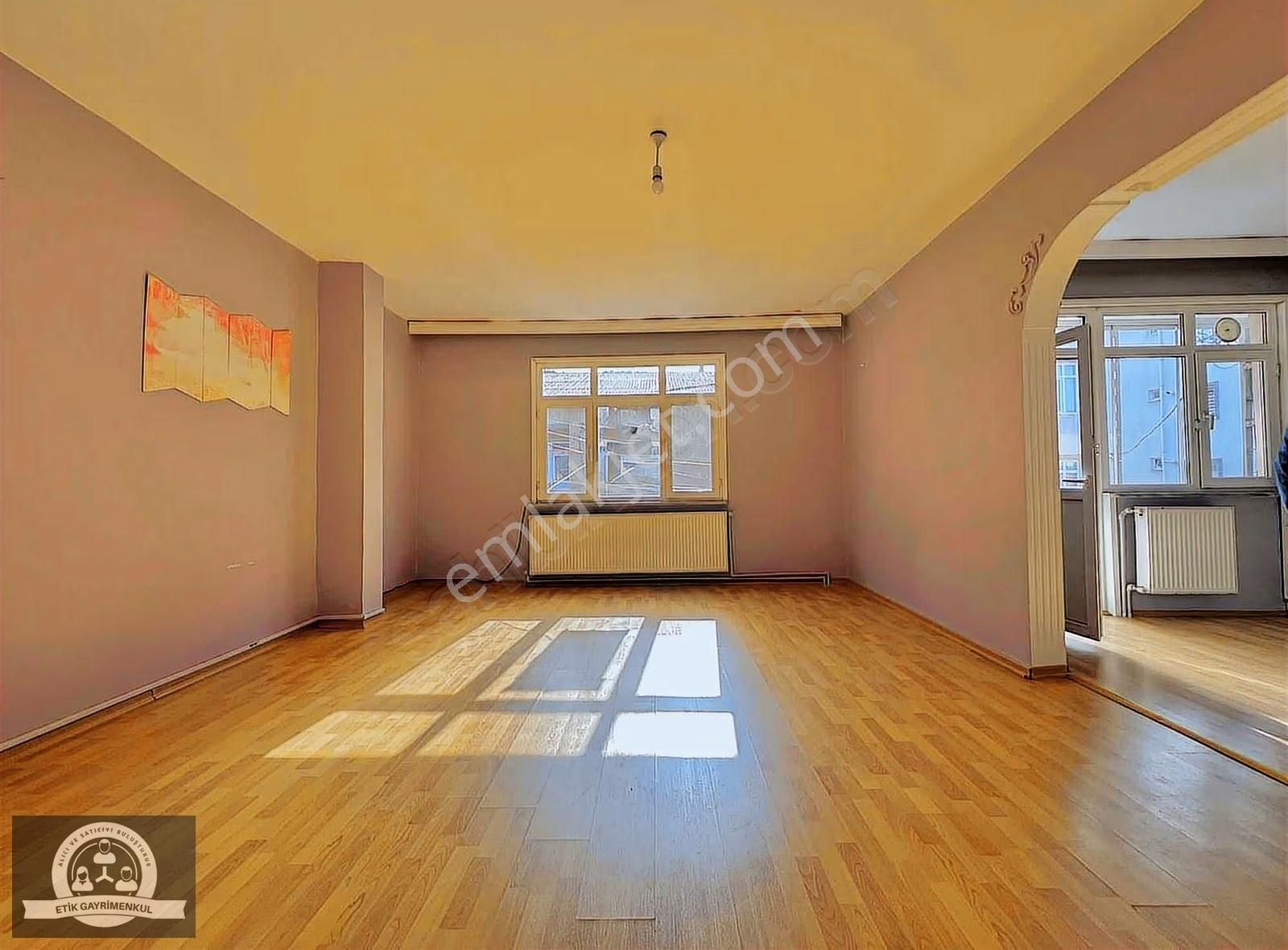 Veysel Karanide 2+1 120 M2 Bahçeli Geniş Kiralık Daire