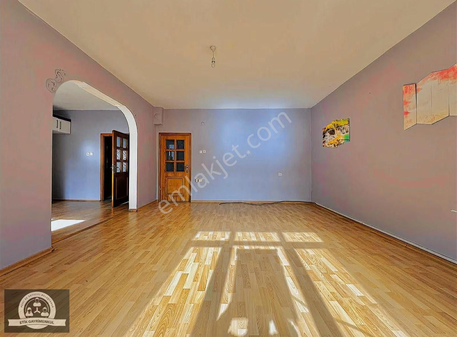Veysel Karanide 2+1 120 M2 Bahçeli Geniş Kiralık Daire - Görsel 3