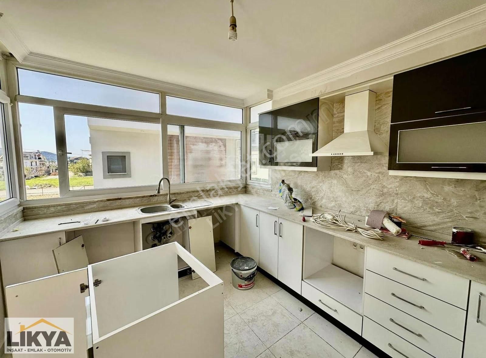 Akarca Mah. Sahile 100 M Konumda Aynı Bina Da 2 Adet Eşyasız - Görsel 12