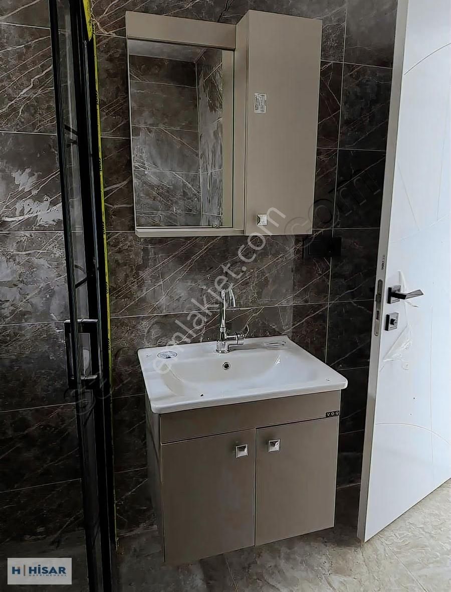 Hisardan Körfez De Tramvaya Yakın 1+1 Lüks Daire - Görsel 3