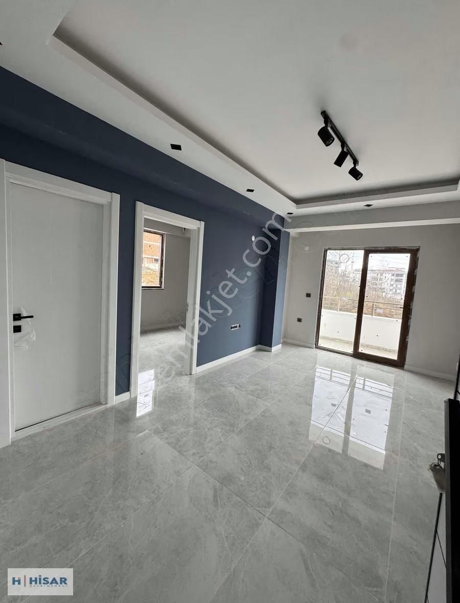 Hisardan Körfez De Tramvaya Yakın 1+1 Lüks Daire - Görsel 5