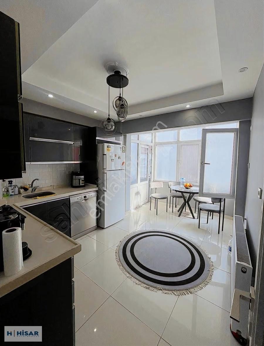 Hisardan Gazi Devletin Karşısında Caddeye Cephe Yapılı 3+1 Daire - Görsel 6