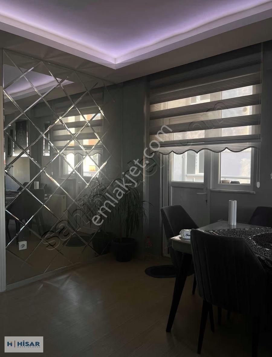 Hisardan Gazi Devletin Karşısında Caddeye Cephe Yapılı 3+1 Daire - Görsel 15