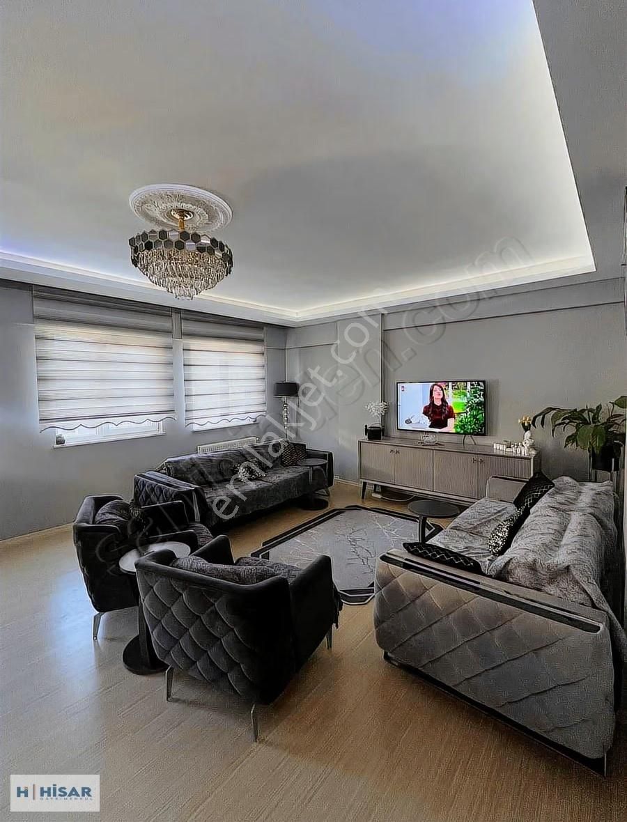 Hisardan Gazi Devletin Karşısında Caddeye Cephe Yapılı 3+1 Daire - Görsel 2