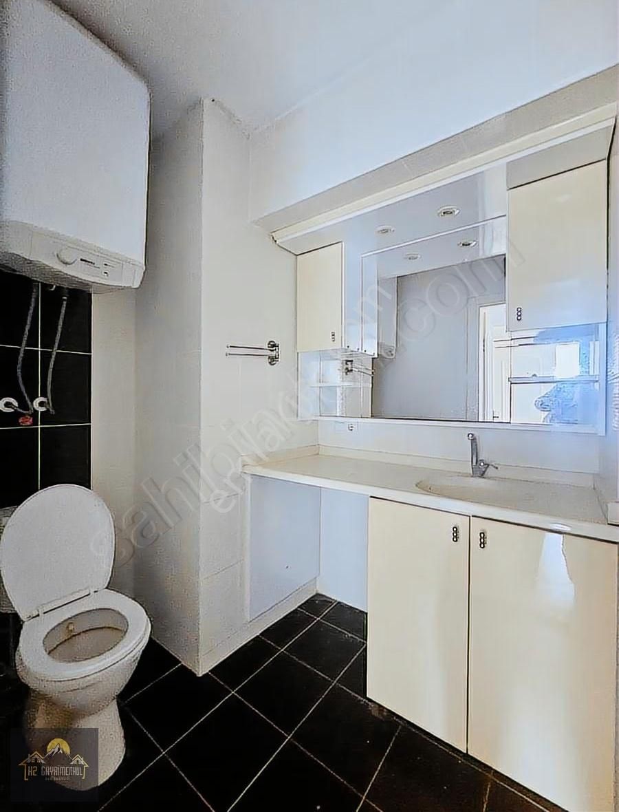 Kuşadası İnönü Bulvarı'nda Kiralık 2+1 Daire - Görsel 14